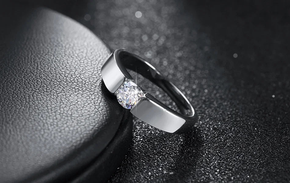 Charmanter 925er Sterling Silber Ring für Damen, glitzernder Kristall, Größe 7/8/9/10, modische Partygeschenke, Verlobungs- und Hochzeitsschmuck