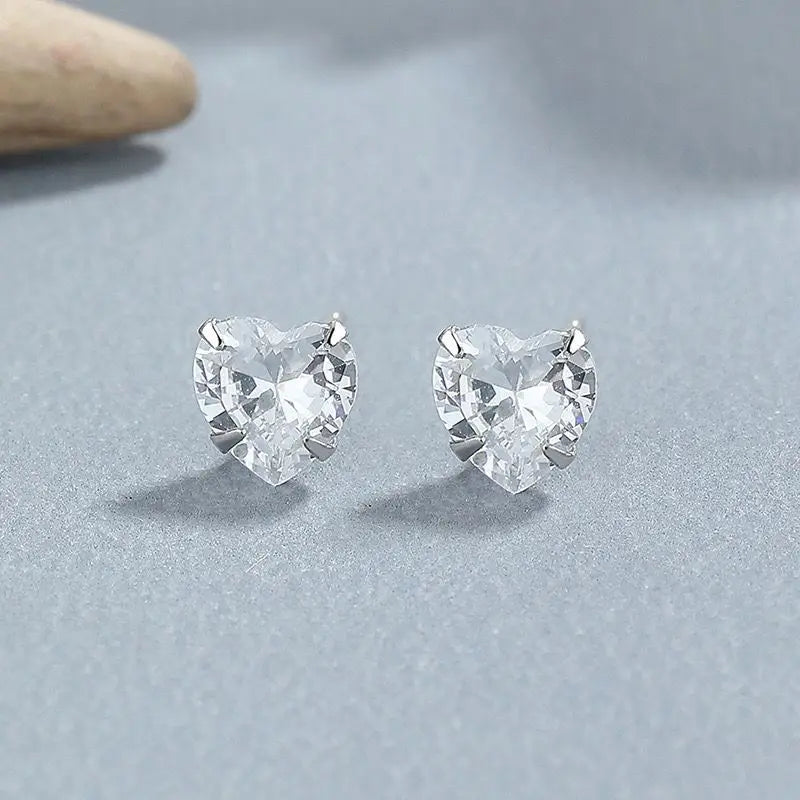 S925 Silber Liebes-Zirkon-Ohrringe für Damen, modisch und schlicht, Ins-Stil, herzförmige Ohrringe, Persönlichkeit und Temperament