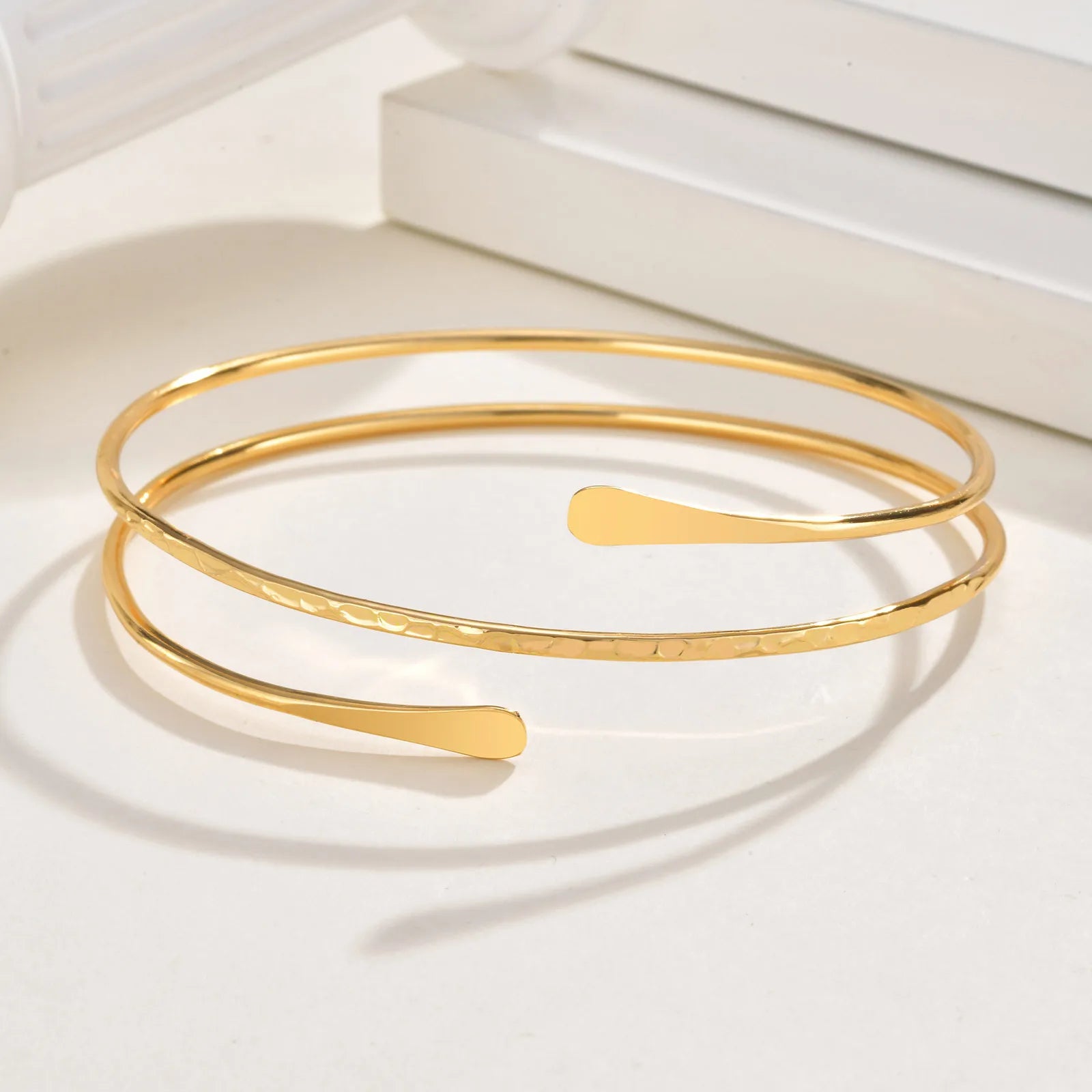 Oberarmmanschette Armreif für Damen, minimalistisch vergoldet, Armband, Statement, Party, Armschmuck