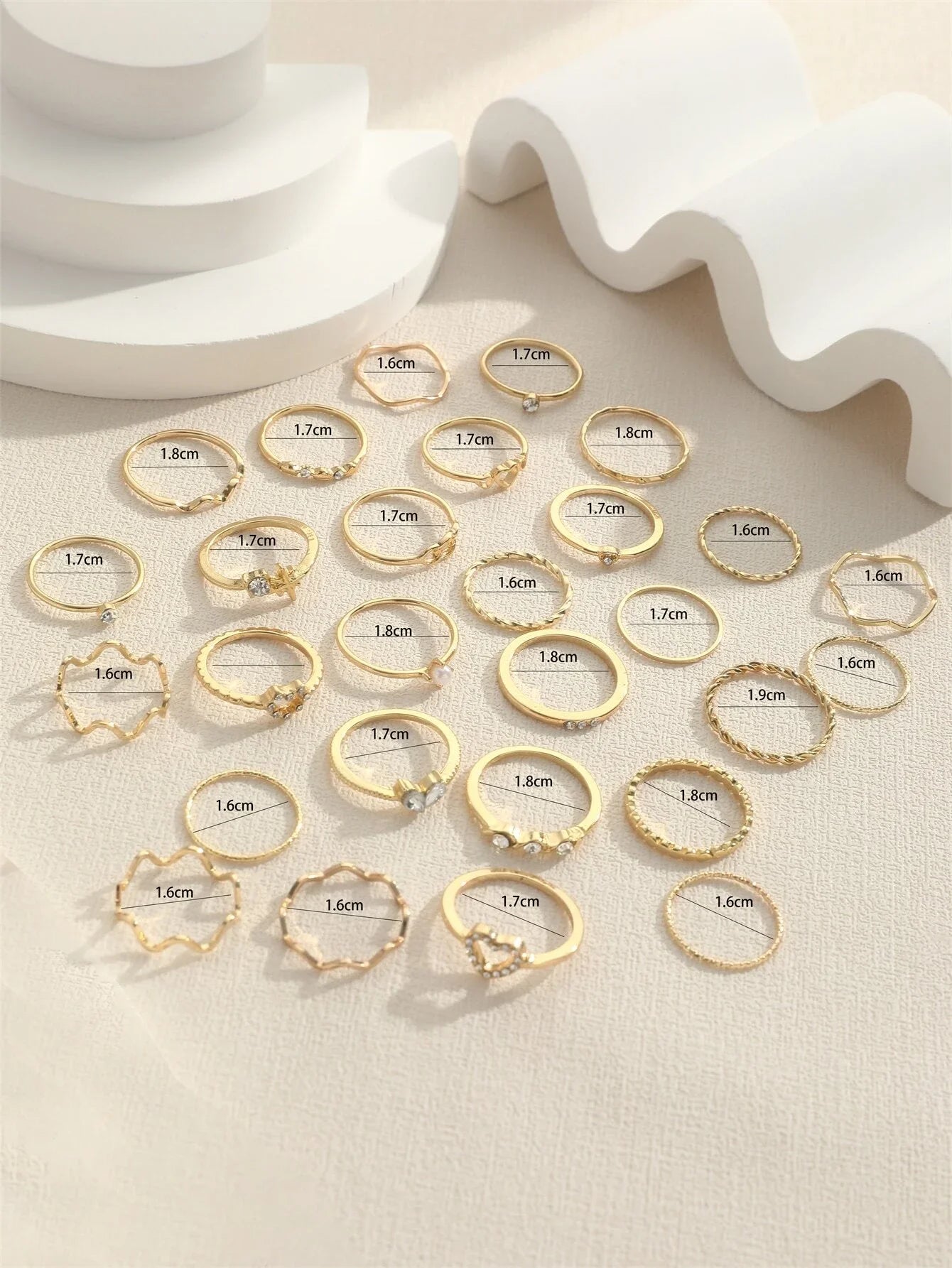 28tlg. Modischer Ring-Set für Damen, herzförmiges Design, geometrisches böhmisches Element, Akzentring, Alltag, Dating, Party Schmuck 2025