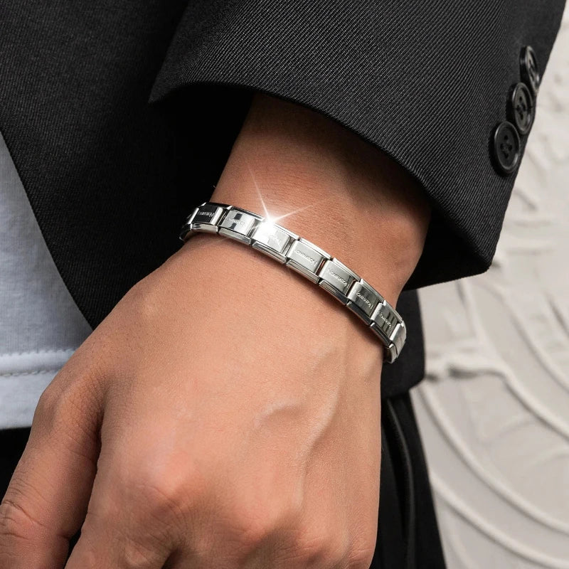 Neuer Trend Edelstahlarmband Europäisches und amerikanisches elastisches Titanstahlarmband Modisches schlichtes Design