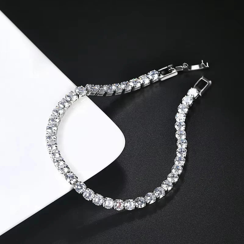 Neuer Luxus Gold Silber Farbe auf Hand Prinzessin Armband Armreif für Frauen Jubiläumsgeschenk Schmuck Großhandel