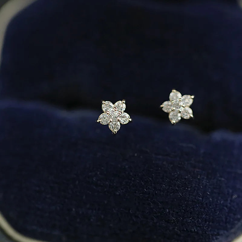 Pendientes Pentagrama Flor Pequeña Zirconia S925 Plata de Ley Elegante Populares Accesorios Femeninos Regalos Fiesta Todas las Ocasiones