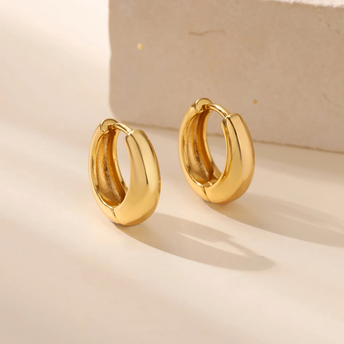 Creolen aus Zirkonia für Damen, Luxuriöse Kristall-Zirkon-Ohrringe in Goldfarben, aus Edelstahl, Schmuck, Hochzeitsfeier-Geschenk