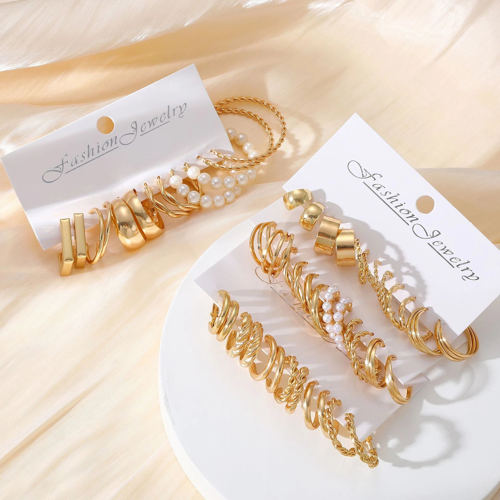 48 Stück Boho Große Kreolen Ohrring Sets für Frauen Goldfarbe Böhmische Vintage Perlenohrringe Herz Zirkon Ohrstecker Schmuck Geschenke