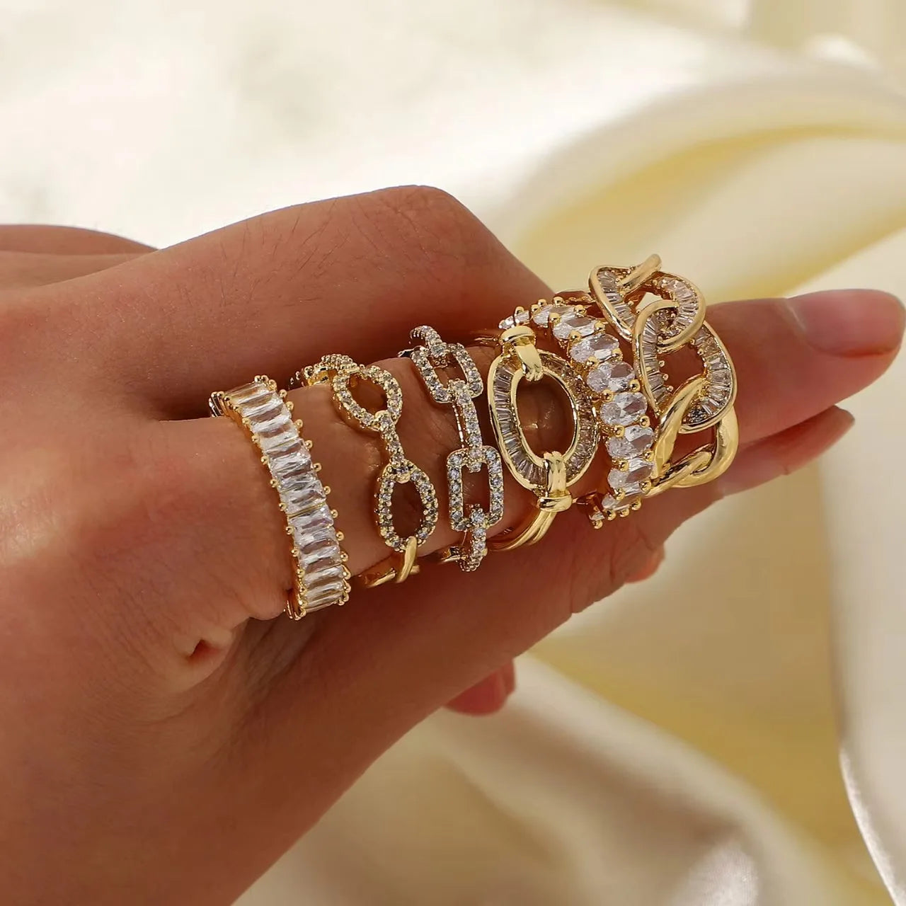 Ringe Goldfarbe Zirkonia Chic Ringe Für Frauen 2025 Punk Elegante Hochzeitsparty Ästhetischer Edelstahlring Schmuck