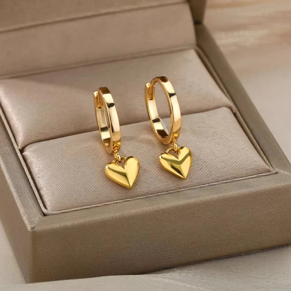 Edelstahl unregelmäßige Herztextur Ohrstecker für Damen Goldfarbenes Herz Hochzeit Ästhetischer Ohrring Schmuck Accessoires