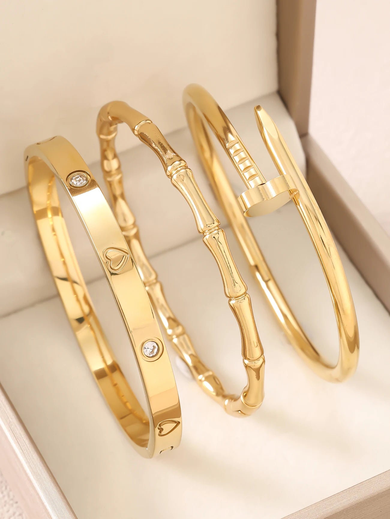 1 Stück 18K vergoldetes stapelbares Edelstahlarmband mit Kette und Kleeblatt-Design, Modischer Stil für Damen, Geeignet für Freizeit