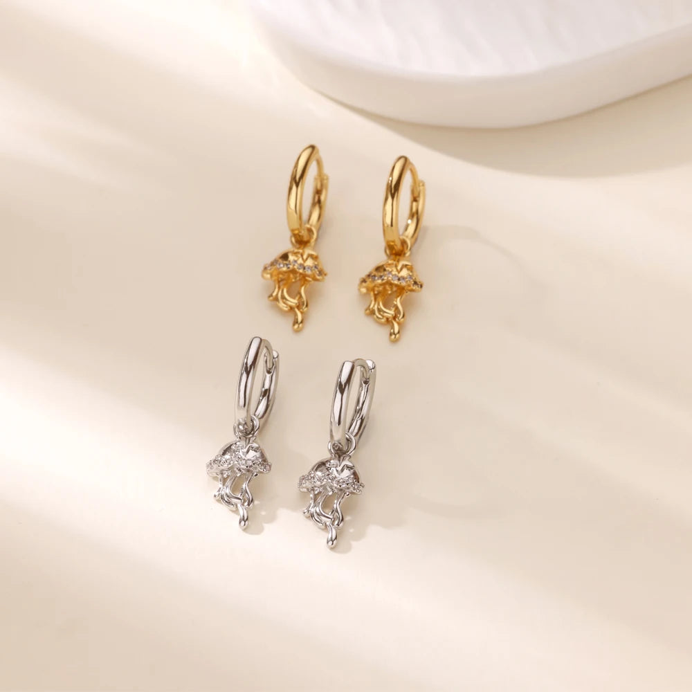 Pendientes de gancho geométricos para mujer, de acero inoxidable, color dorado, con diseño de medusa, pendientes colgantes de moda 2025, joyería de boda con perforación