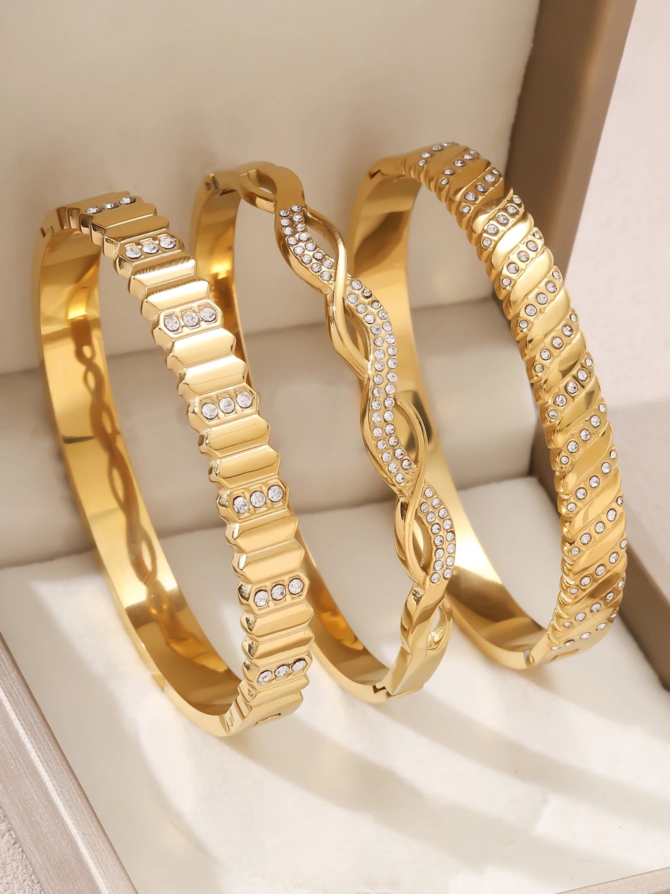 1 Stück/Set Damen Hochzeitsschmuck Party Feiertag Valentinstag Geschenk Edelstahl Armband 18K vergoldet Armband