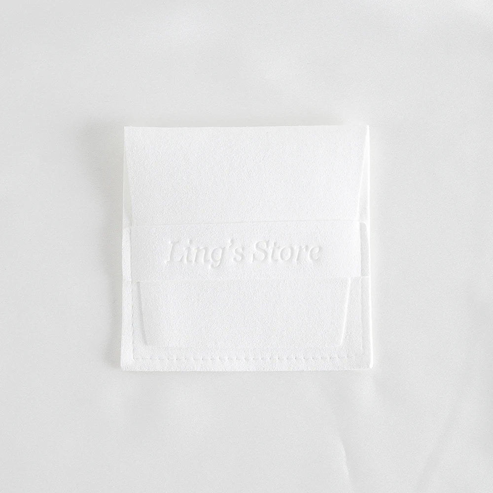 50/100 Stück schicke individuelle Logo Schmuck Microfaser Streifen Tasche Rose Beige Rosa Umschlag Samt Ring Ohrring Anhänger Halskette Ohrstecker Beutel