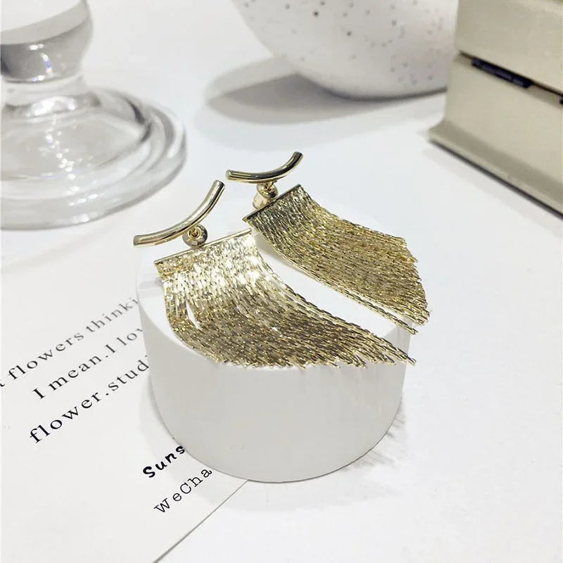 Fashion Statement Ohrringe Lange Statement Goldfarbene Bling Quastenohrringe Für Frauen Weibliche Hochzeit Täglich Anhänger Schmuck Geschenke