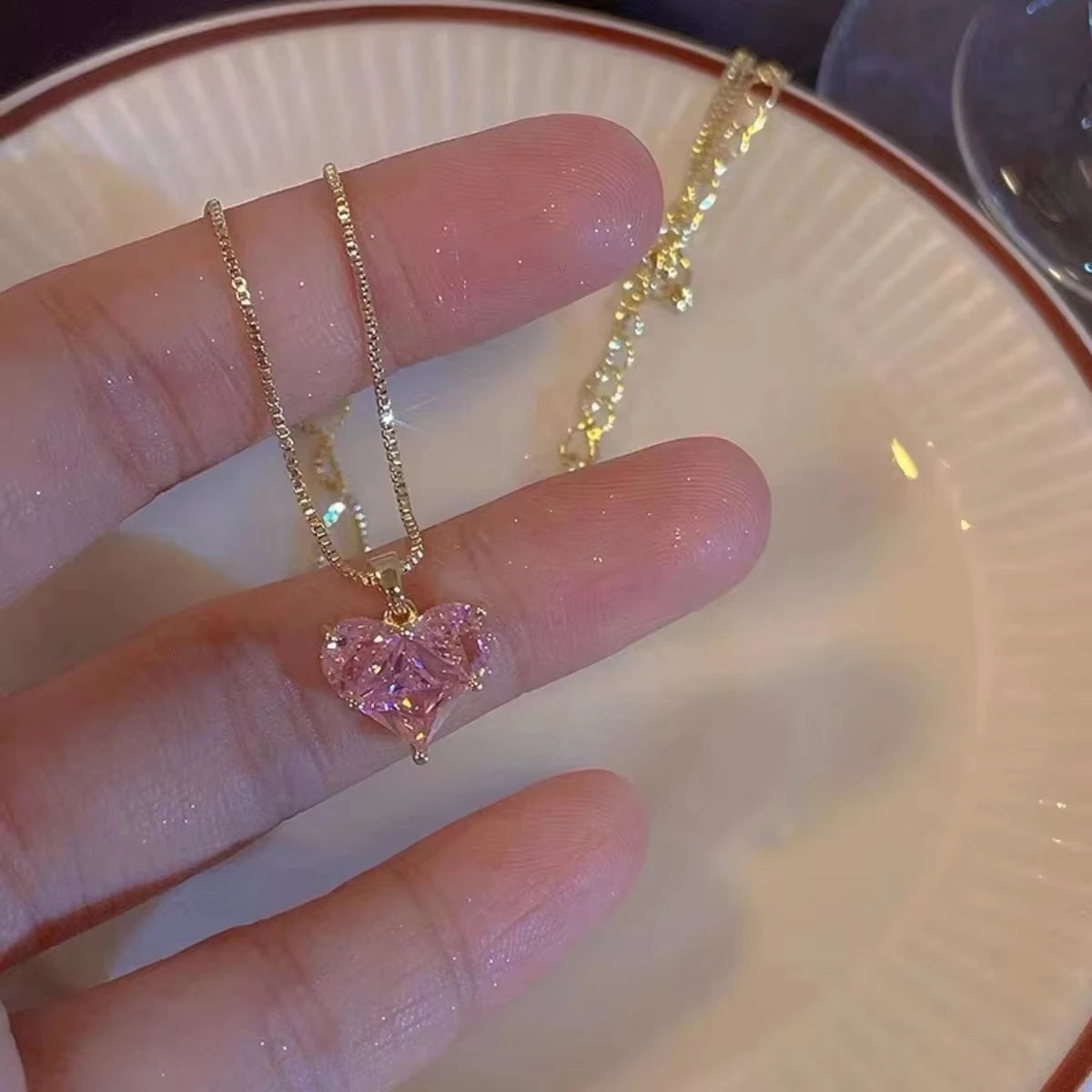 3tlg. Trendiges Y2K Herzförmiges Zirkon Rosa Kristall Anhänger Ohrringe Halsketten Set für Frauen Herz Elegant Exquisiter Party Schmuck