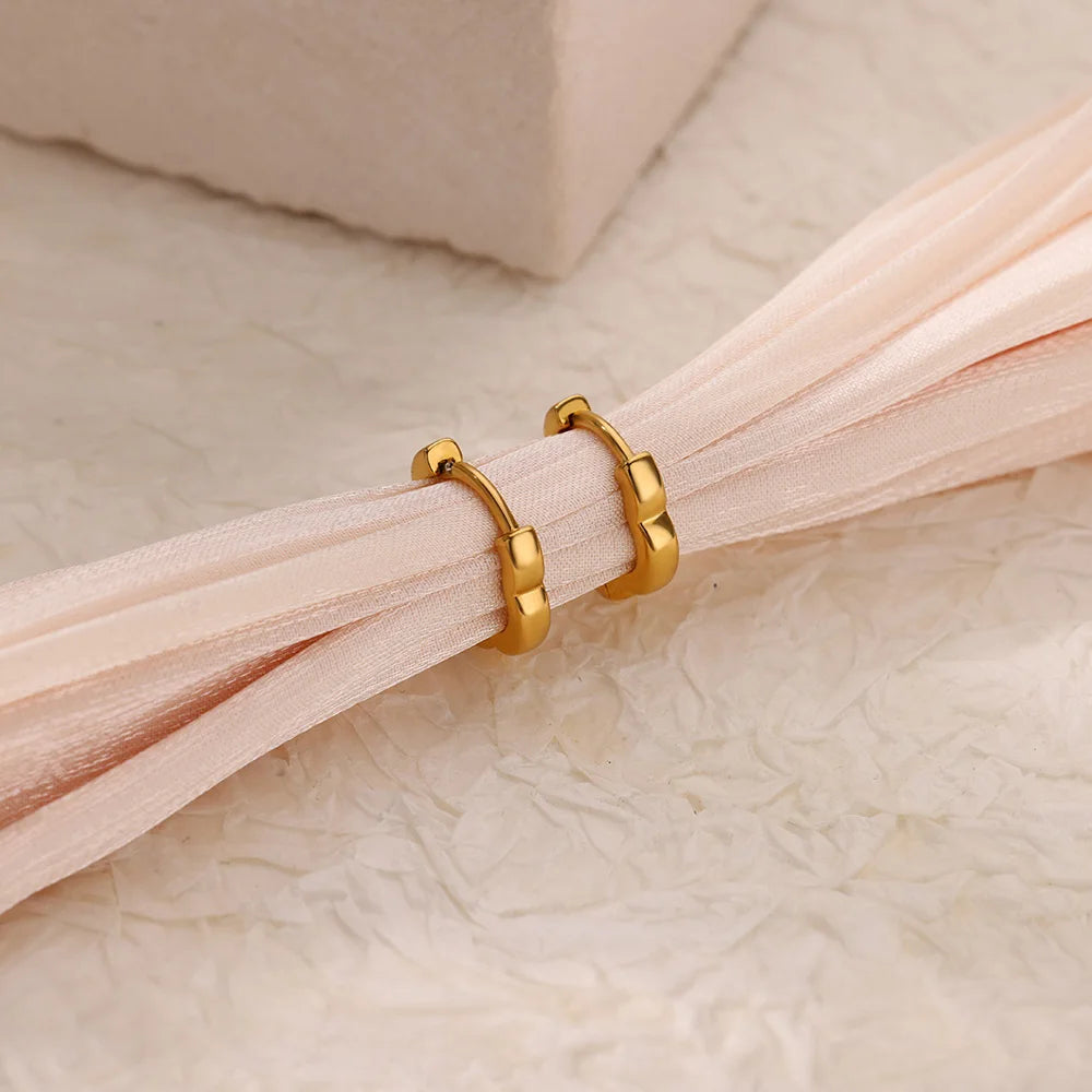 Klobiger Blumen-Creolen-Ohrring für Frauen, Edelstahl, goldfarben, Hochzeit, ästhetischer Ohrring, neues Paar Schmuckzubehör, Geschenk