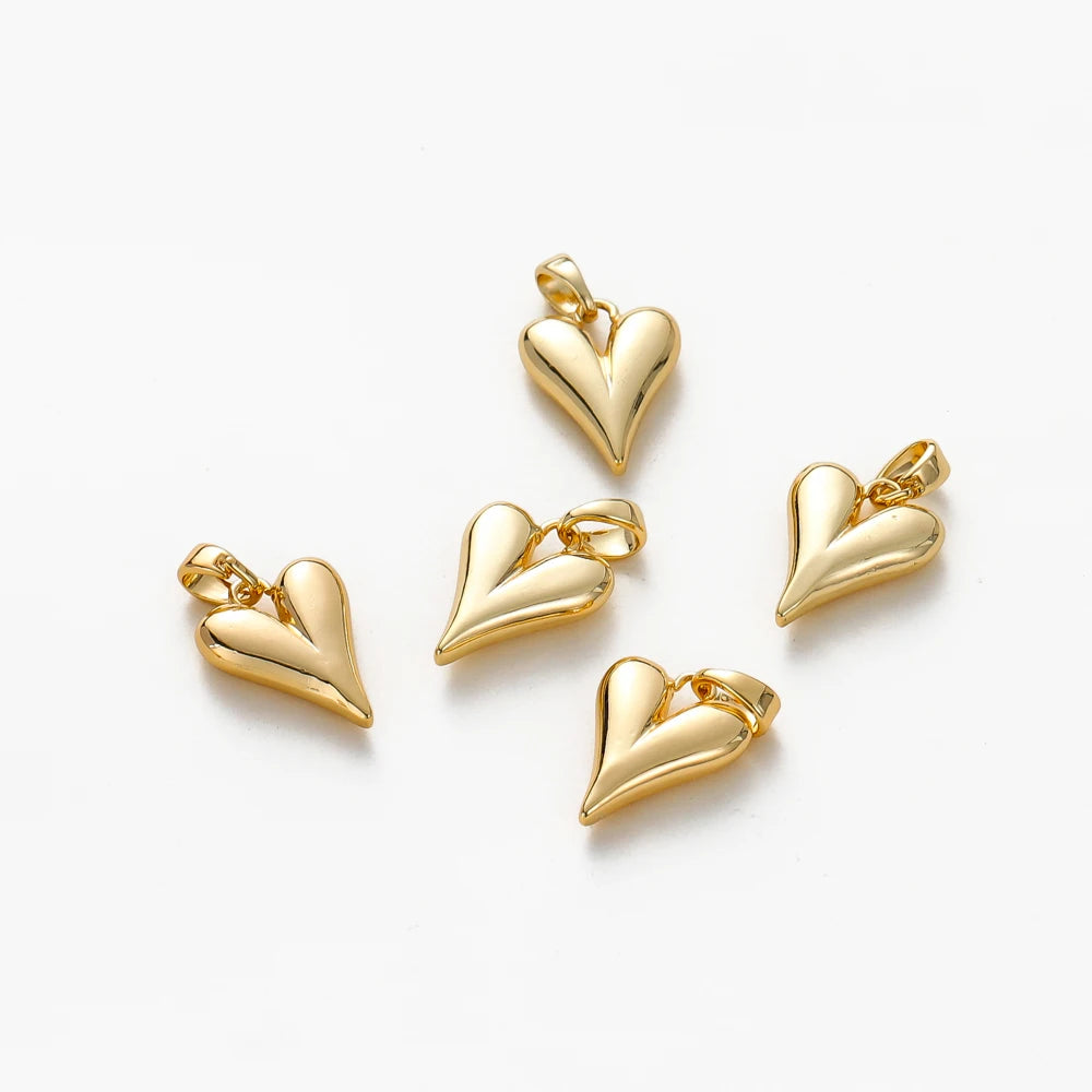 4 piezas de dijes pequeños de corazón de durazno chapados en oro de 18 quilates para hacer joyas, aretes, collares, accesorios colgantes