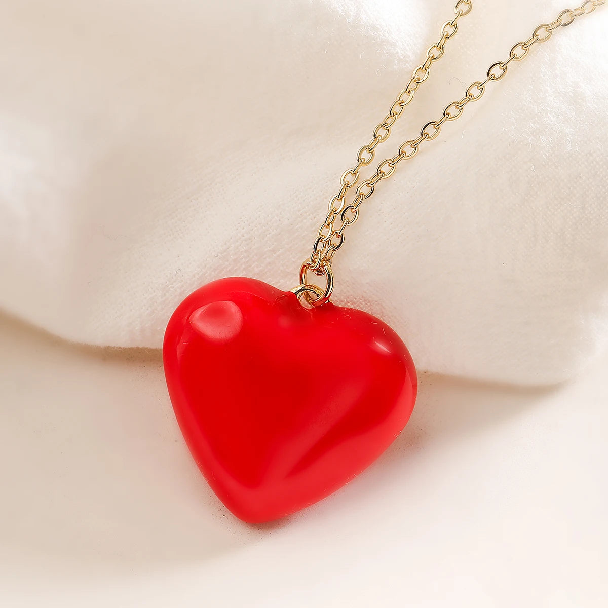 NEWBUY 2025 New Arrival Red Oil Dripping 4 Style Heart Pendant Necklaces For Women Daily Accessories