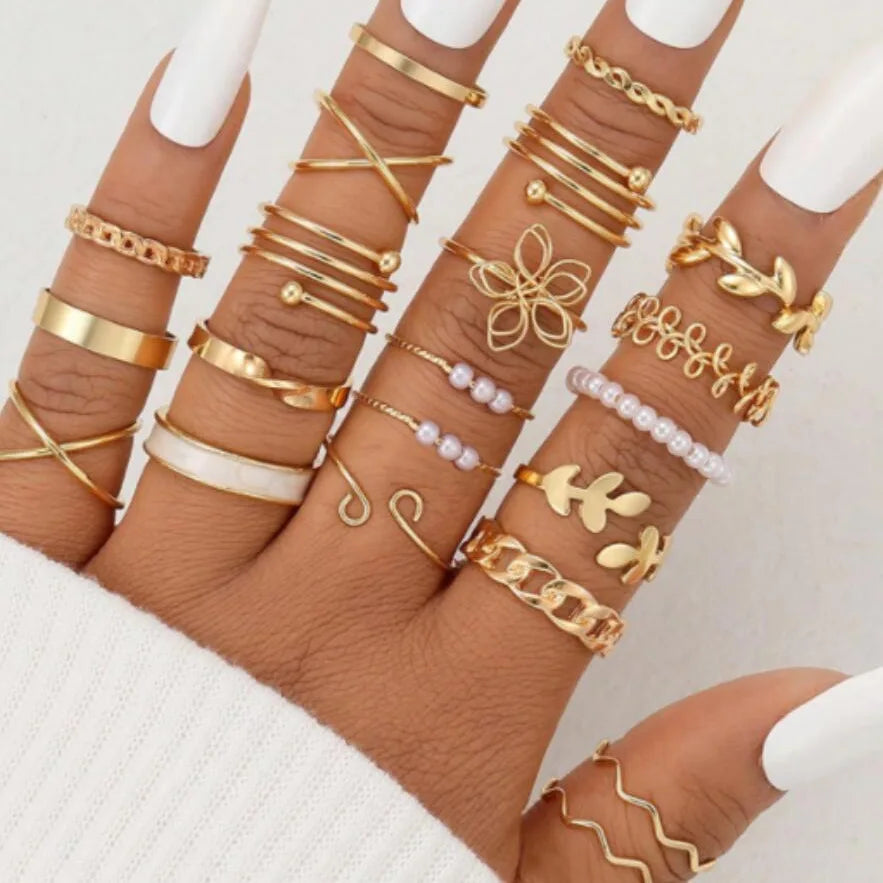 Vintage Irreguläres Ring-Set für Frauen Böhmische Goldfarbe Schmetterling Schlange Herz Geometrische Ringe Retro Boho Mode Schmuck Geschenk