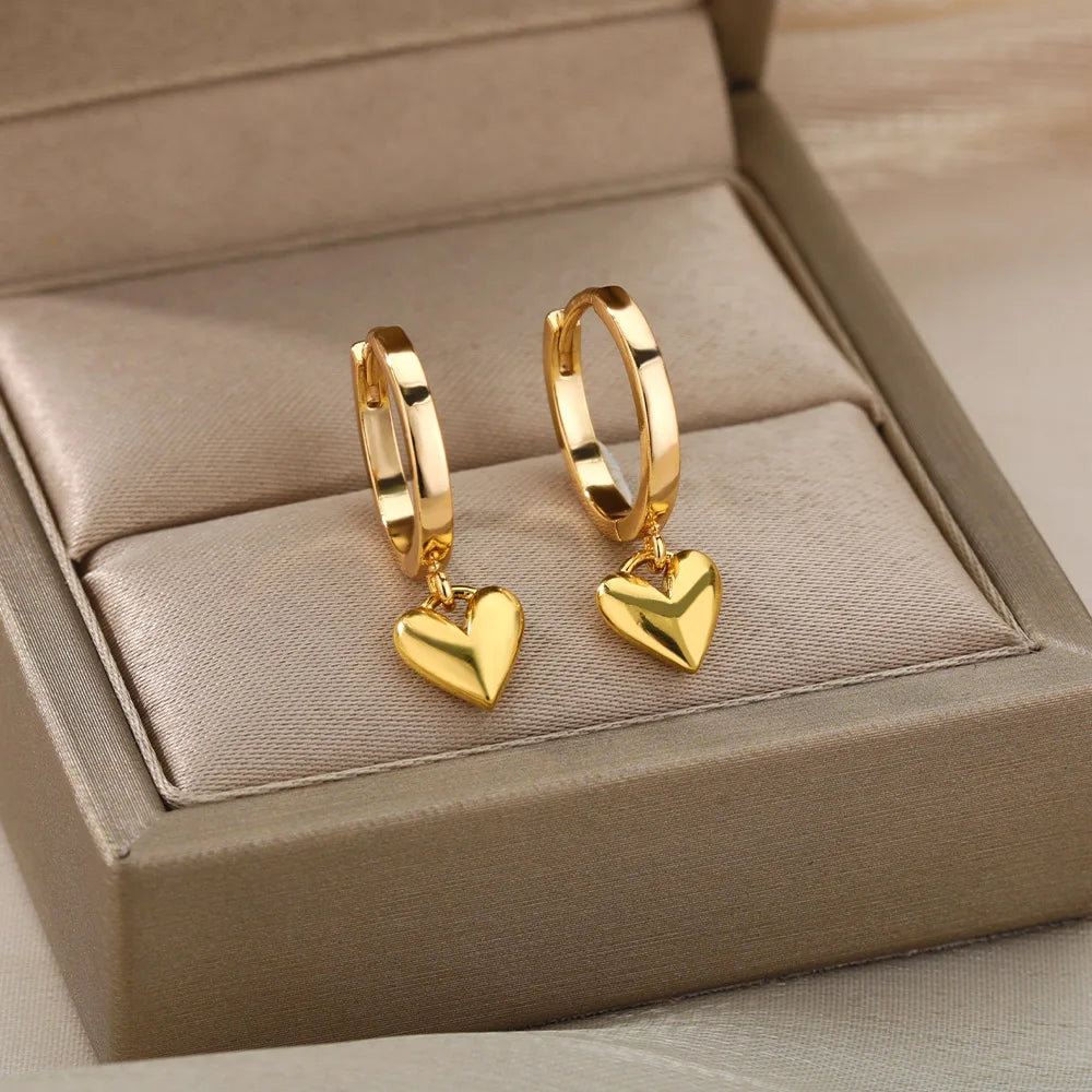 Edelstahl-Herzohrringe für Damen Goldfarbene Mode-Zirkon-Liebes-Herz-Ohrhänger Hochzeit Ästhetischer Schmuck Geschenk 2023