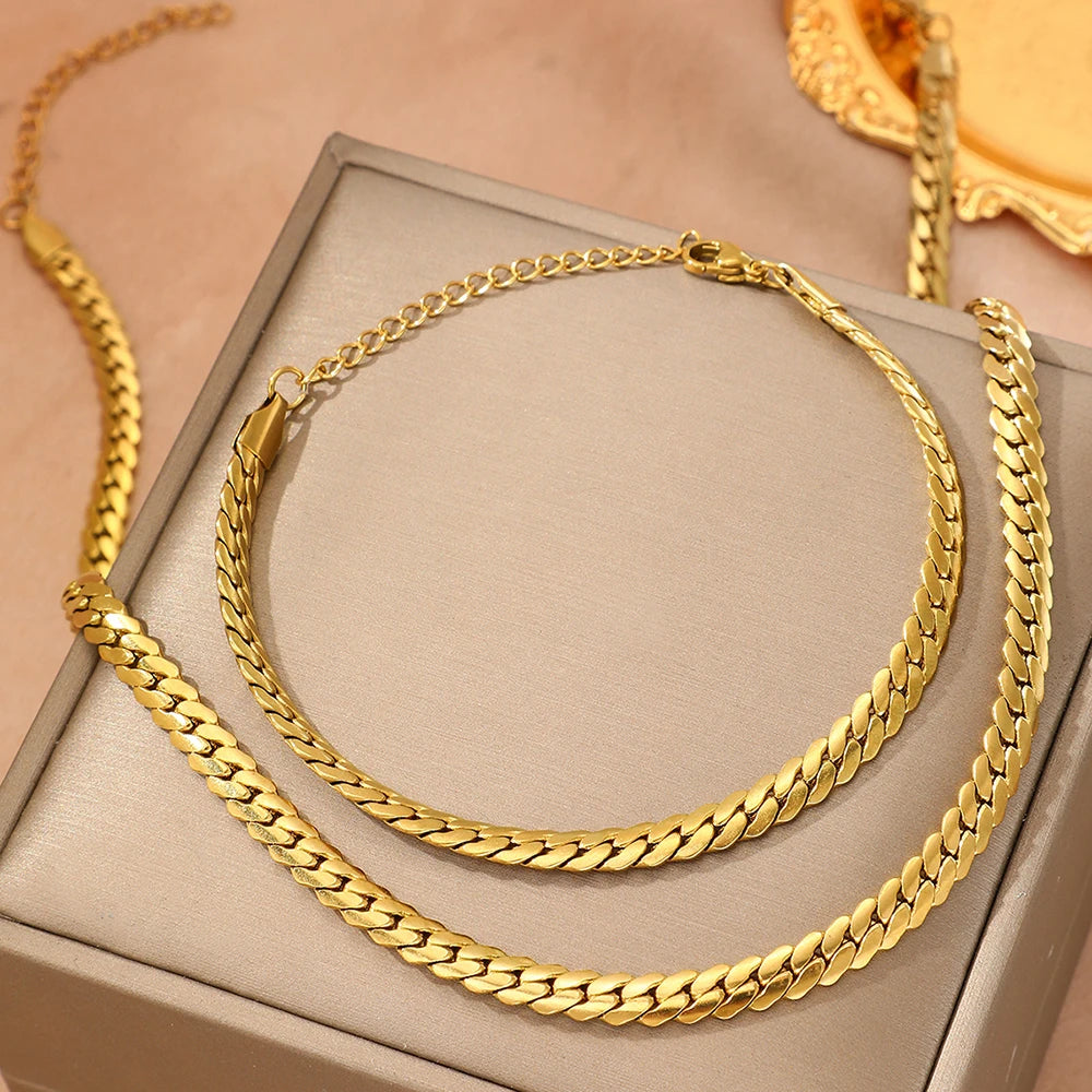 Aomogo Edelstahl Schlichtes flaches kubanisches Kettenarmband Halskette Schmuckset 18k vergoldet Modische dicke Kette Modeschmuck