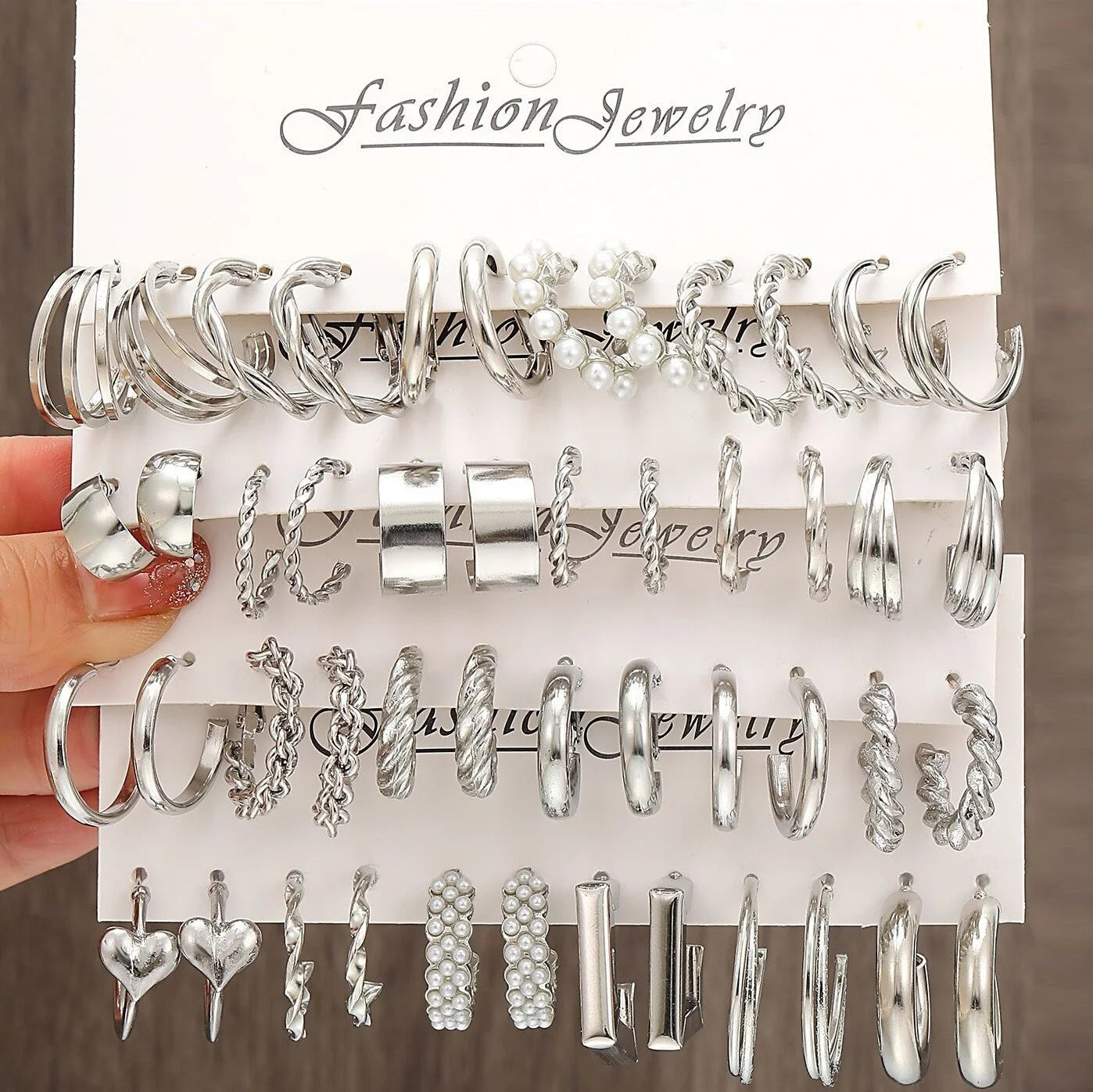 Juego de 24 pares de pendientes de aro pequeños de inspiración vintage para mujer, elegantes adornos geométricos de hierro para llevar a diario, regalos de joyería 2024