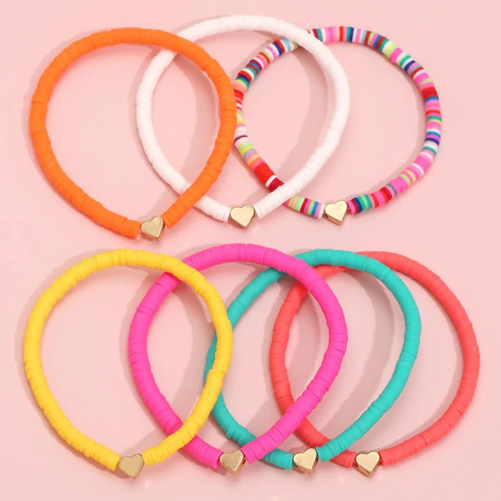 Fashion Regenbogen Stapelbare Armbänder Set Für Frauen Herz-Anhänger Weicher Ton Töpferwaren Schichtperlen Kette Armreif Weiblicher Boho Schmuck