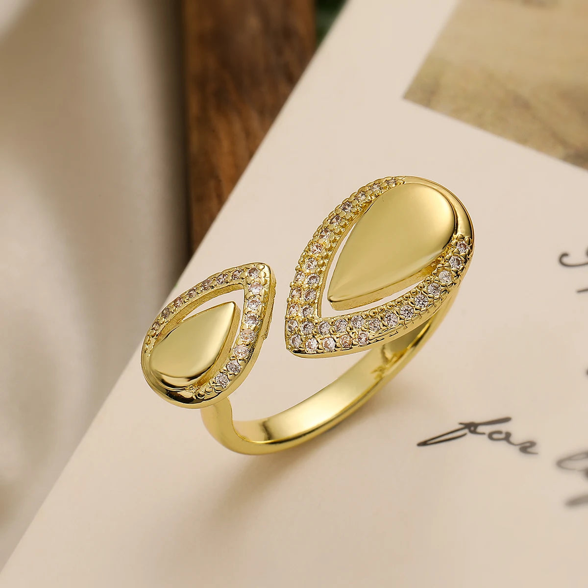 NEWBUY Hochwertige AAA CZ Zirkon Intarsien Kupfer Hochzeitsschmuck Einzigartiges Design Offene Ringe Für Elegante Frauen Größenverstellbar