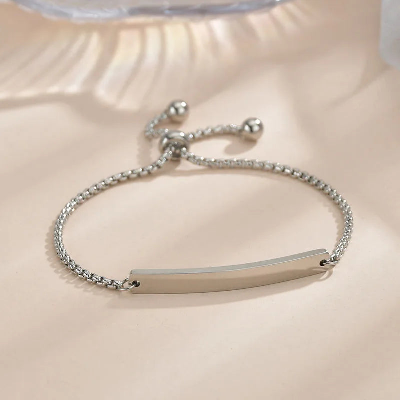 Akizoom Punk Gravur Name Personalisierte Armbänder Goldfarbe Edelstahl Dicke Handkette Individuelles Paar Herren Damen Schmuck Geschenk
