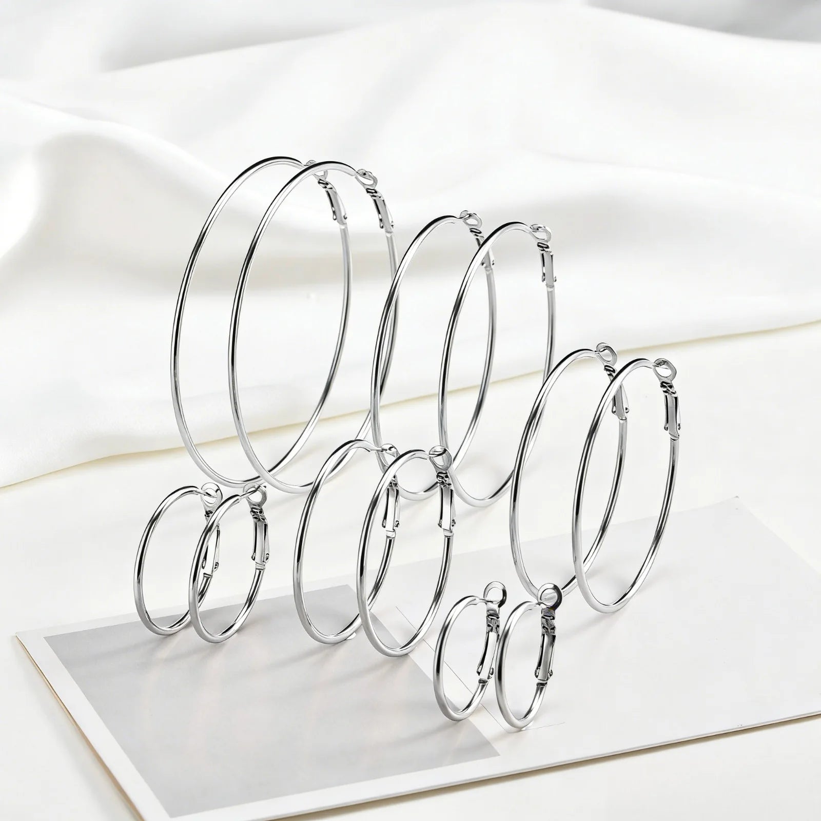 Klassische Edelstahl Creolen Ohrringe für Damen, 25mm/30mm/40mm/50mm/60mm/70mm