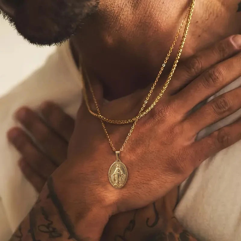 Collar de medalla de la Virgen María de oferta - Chapado en oro de 18 quilates y acero inoxidable 316L, colgante religioso, regalos católicos para mujeres y hombres