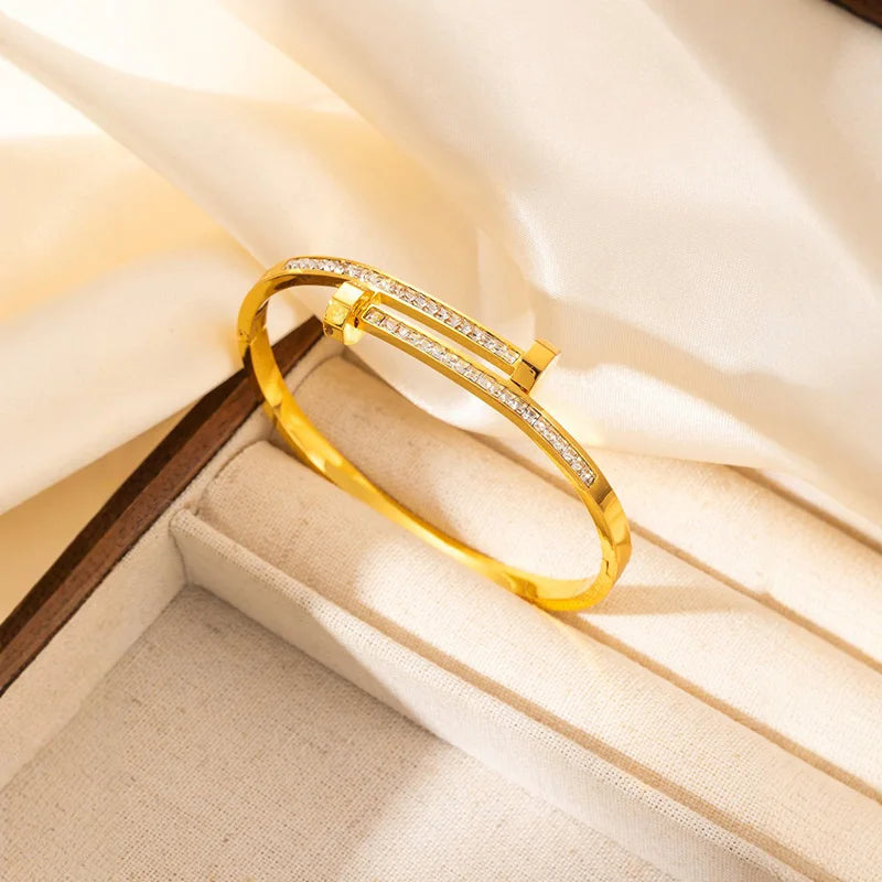 Modisches minimalistisches Nagelarmband mit Sternenhimmel-Diamanteinlage, farbecht, vielseitig, Edelstahlarmband