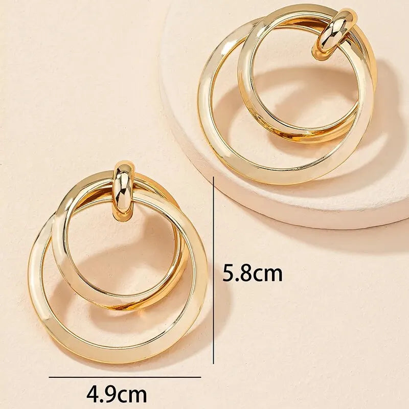 Pendientes de aro grandes trenzados color oro para mujer, fiesta en club nocturno, pendientes colgantes para chica, pendientes llamativos geométricos