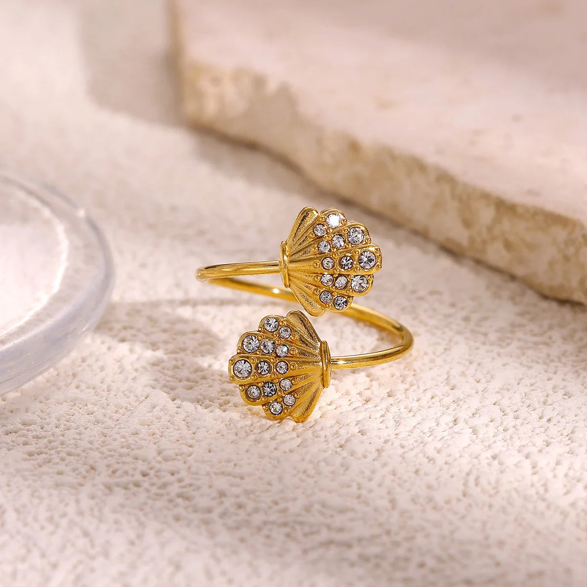 2025 Anillos de agua dulce de acero inoxidable con perlas, estrellas de mar y conchas para mujer, de color dorado, estilo punk vintage, joyería impermeable para la playa