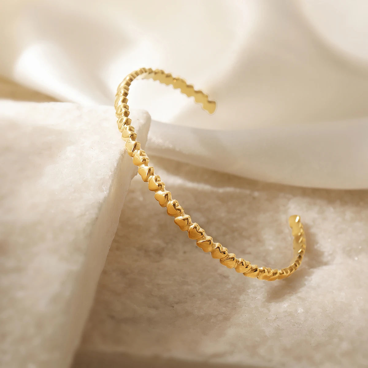 NEWBUY Heißer Verkauf Hochwertige Gold/Silber Farbe Herz Armreifen für Frauen Edelstahl Party Schmuck