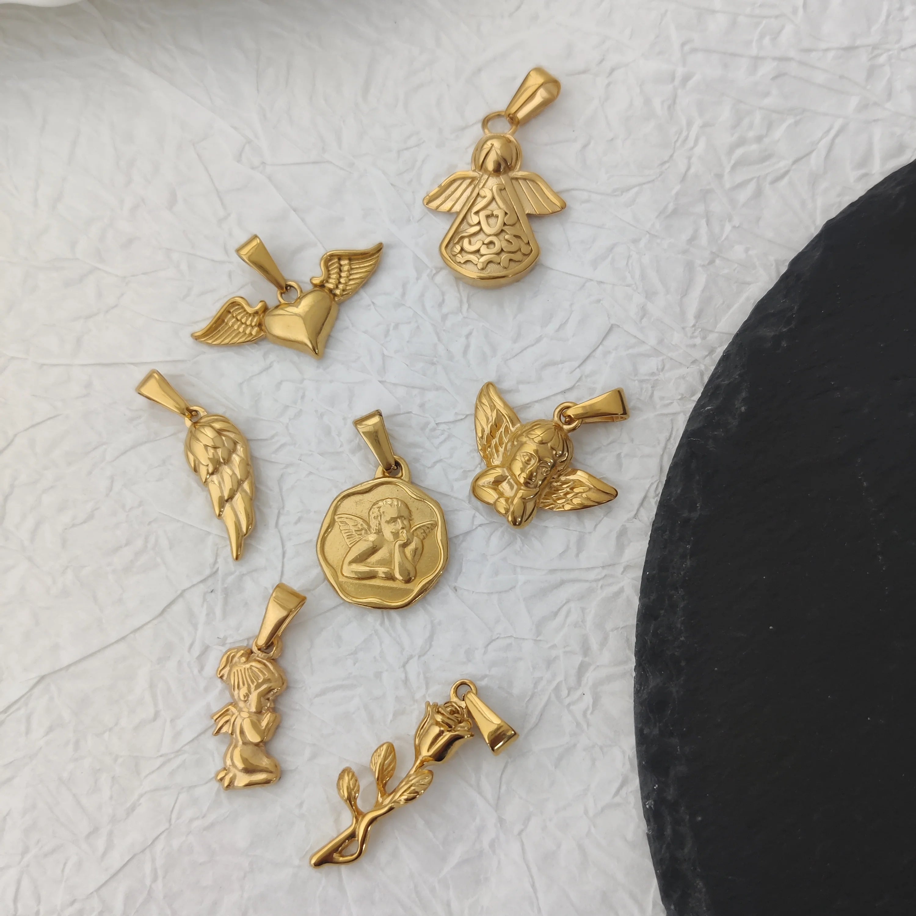 Colgante Sin Deslustre Cruz de Ángel Corazón de Acero Inoxidable Chapado en Oro Vintage para Mujer, Fabricación de Joyas para Collares