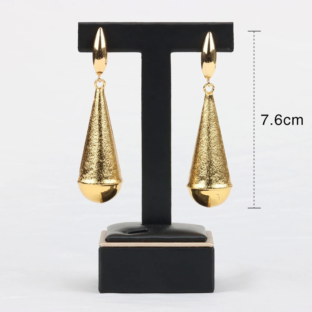 Einfache Modeohrringe für Frauen Mädchen Geometrische Dubai Vergoldete Ohrhänger Exquisiter Kreativer Hochzeit Brautschmuck Party