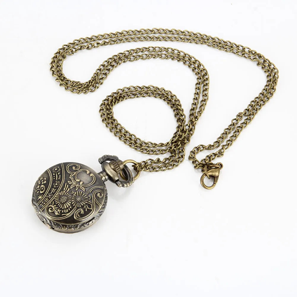 Vintage Pocket Small Watch Steampunk Quartz Watch With Chain Hollow Heart Cover Necklace Bronze Color Alloy Fob Clock Men Gift