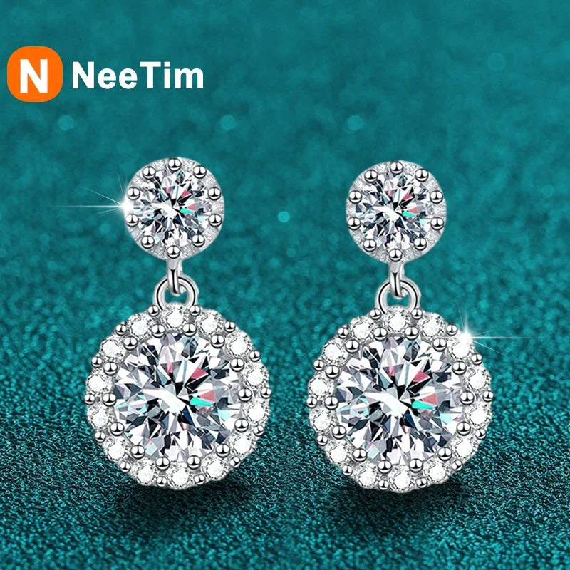NeeTim 1ct Moissanit-Ohrringe für Damen, S925 Sterlingsilber, 18k Weißgold plattiert, Diamant-Hängeohrringe, Geschenke mit Zertifikat
