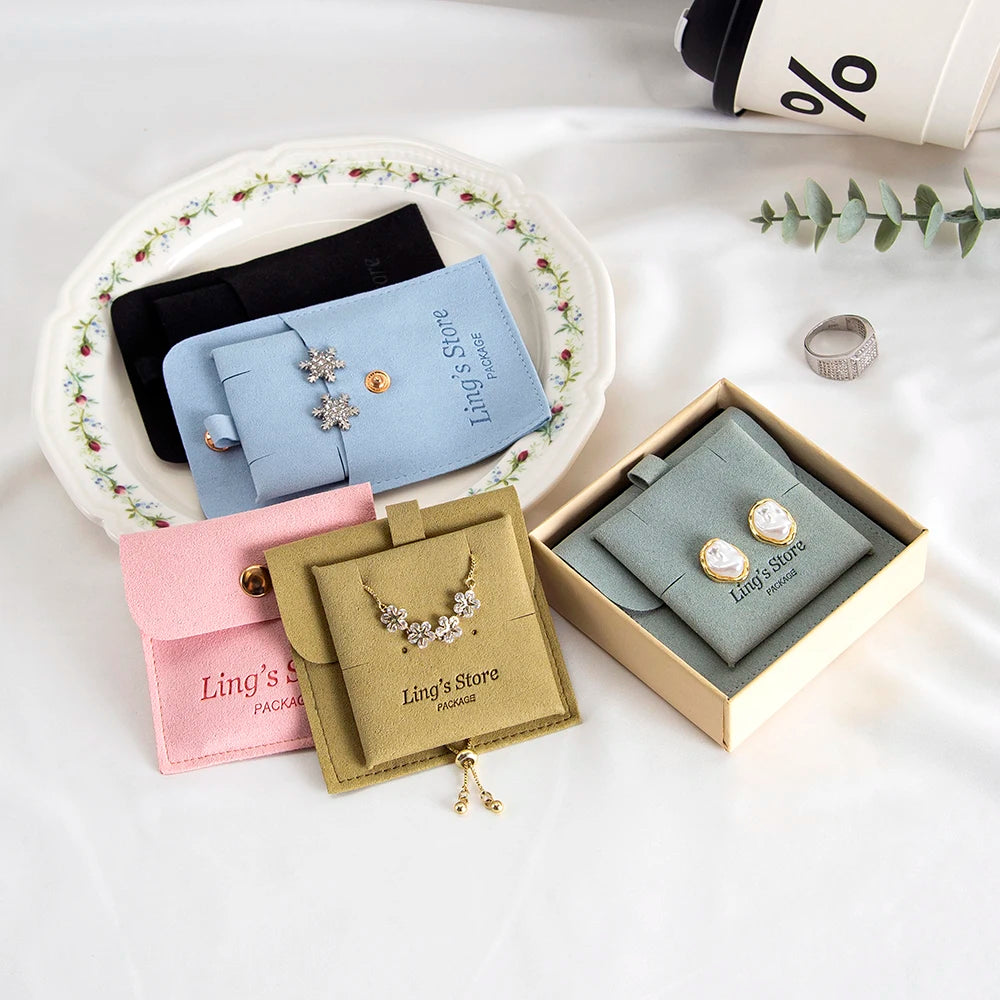 20/50/100Sets Personalized Logo Jewelry Microfiber Snap Bag 8x8cm Button Pouch Insert Luxury 6x6cm Cards Can Debossed Print Name