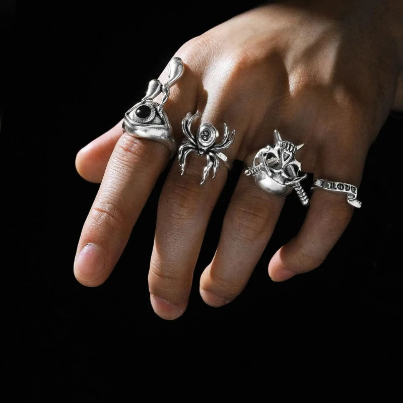 24-teiliges Ring-Set Legierung Persönlichkeit Poker Karte Smiley Ring Gothic Punk Hip Hop Trend Style Wear Passende Accessoires
