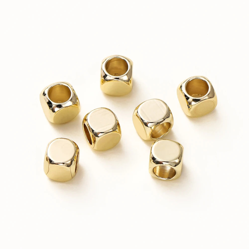 50 Stück/Los 14K 18K Gold Messing Würfel Vierkant Spacer Beads Lose Charm Perlen für DIY Armbänder Halskette Schmuckherstellung Zubehör