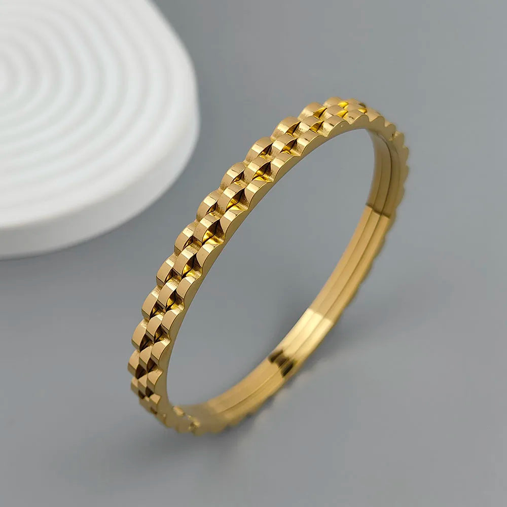 Neues Zahnrad-förmiges Edelstahlarmband, 18K vergoldet, hochwertiges wasserdichtes Partnerarmband, Geschenk für Ehefrau