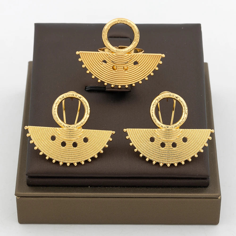 Modeschmuck Ohrringe für Damen, 18 Karat vergoldete Clip-Ohrringe und Fingerring, Partygeschenk für Afrikanisches Dubai, Kupferschmuck-Set