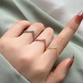 2mm dünner V-förmiger stapelbarer Ring mit Zirkonia-Pavé, Edelstahl-Ehering für Damen und Mädchen, Größen 5-10