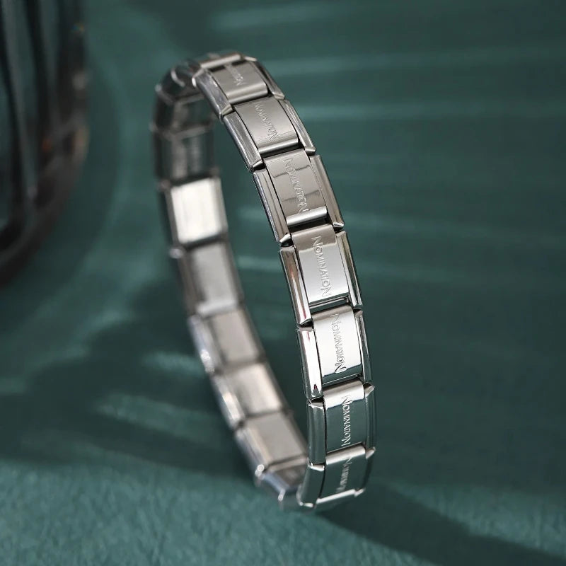 Neuer Trend Edelstahlarmband Europäisches und amerikanisches elastisches Titanstahlarmband Modisches schlichtes Design