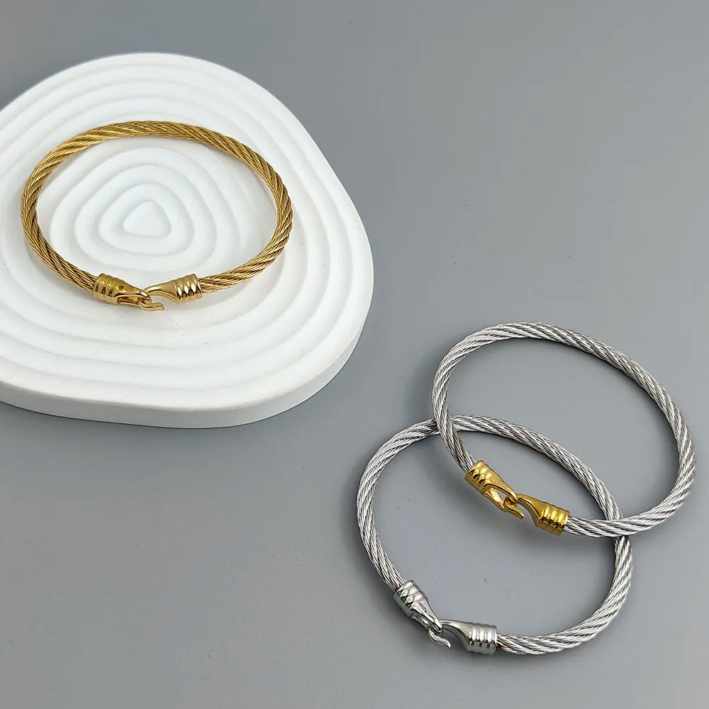 Neuer Drahtseil-Knopfhaken, vergoldetes Edelstahlarmband 18K, hochwertiges wasserdichtes Paararmband, Ehefraugeschenk