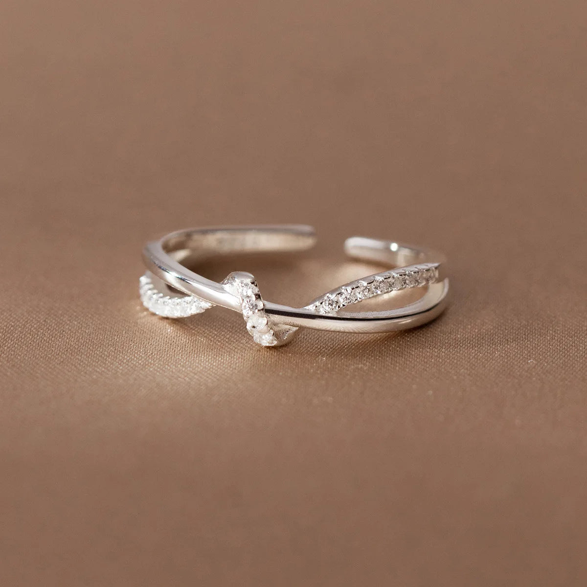 925 Sterling Silber Kreuz Verknotung Zirkon Ringe für Frauen Mädchen Hochzeit Luxus Schmuck Accessoires Schmuck Argent 925