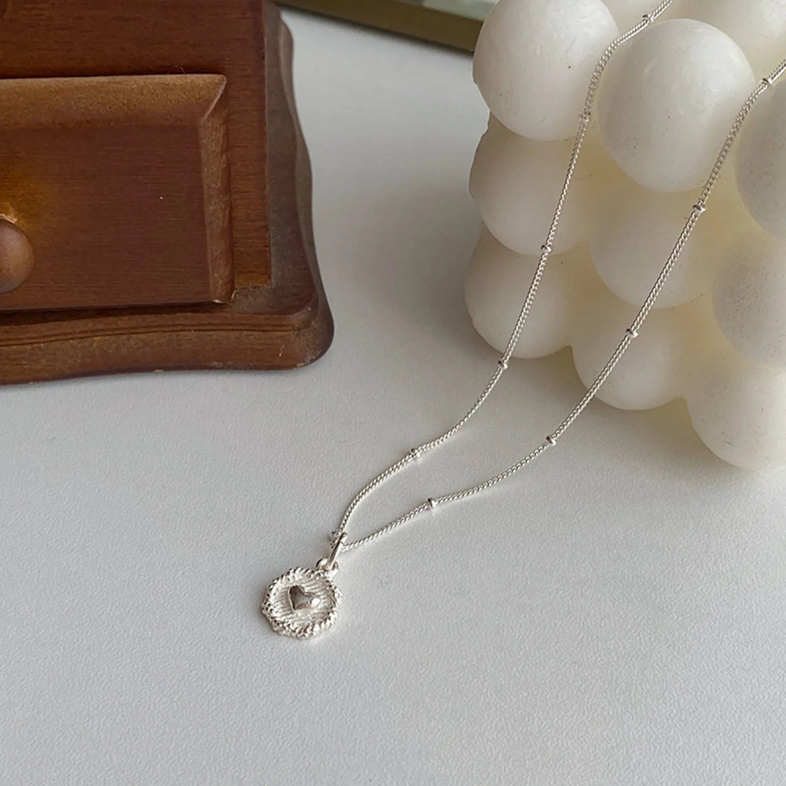 Collar de mujer con colgante de corazón texturizado en plata de ley 925, diseño estereoscópico, joya de doble cara, regalo al por mayor