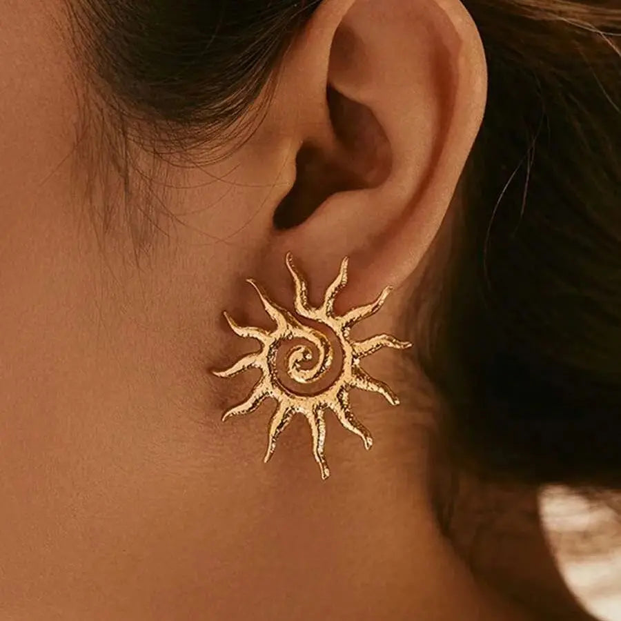 Retro Faden Sonnenohrringe für Damen Goldfarbene Edelstahl Geometrische Ohrringe Hip Hop Party Schmuck Geburtstagsgeschenke