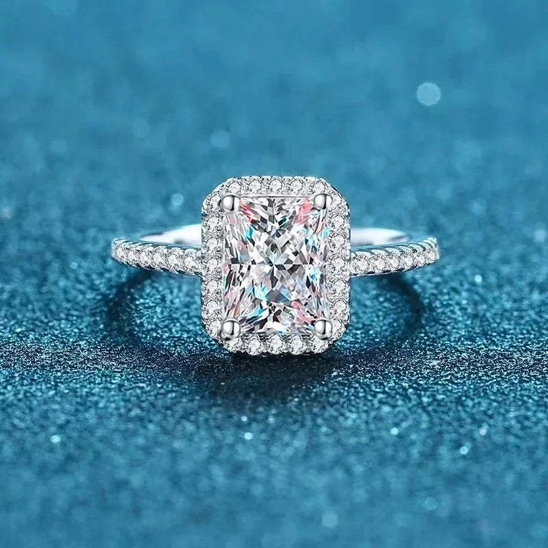 NeeTim 2 Karat Moissanit Ring für Damen Smaragd Radiant Schliff Diamant Sterling Silber 925 mit 18K vergoldetem Hochzeitsband
