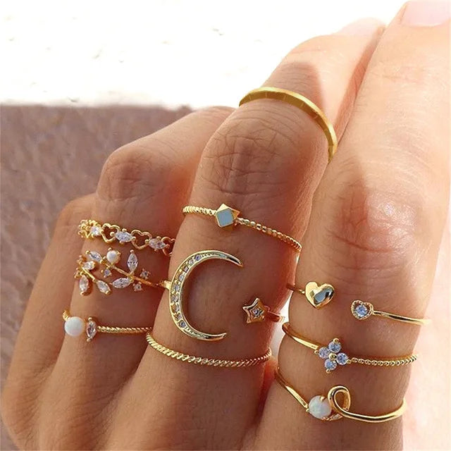 Bohemian Schmetterling Perlenringe Set für Damen Glänzende Perle Gothic Vintage Plattiert Retro Strass Einfacher Fingerschmuck Geschenk